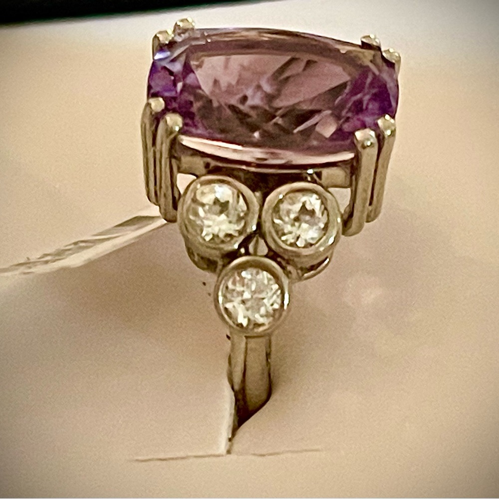 3.00CT Amethyst/White Topaz Ring - Picture 2 of 5